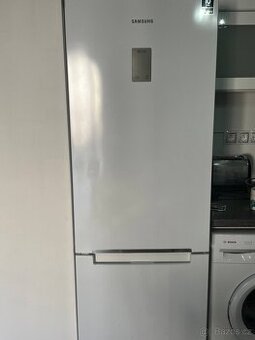 Lednice SAMSUNG RB33N341MWW/EF