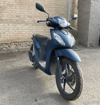 Pronájem skútr Honda Vision