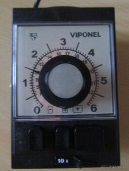 Viponel-spínací hodiny přesné,jako nové -fotokomora