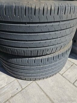 Pneu 245/45 R18
