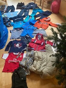 Balík věcí kluk značkových