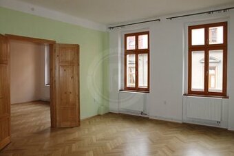PRODEJ PROSTORNÉHO BYTU 3+1, JERONÝMOVA, ČESKÉ BUDĚJOVICE