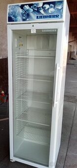 Gastro prosklená lednice ( vitrina ) Liebherr- vysoká 200 cm