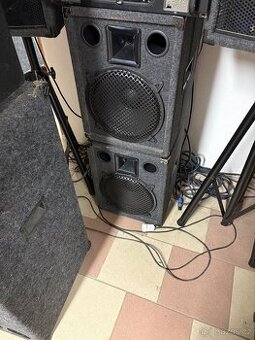 Reproduktory basové a drivery , vyhybky, rack 4U