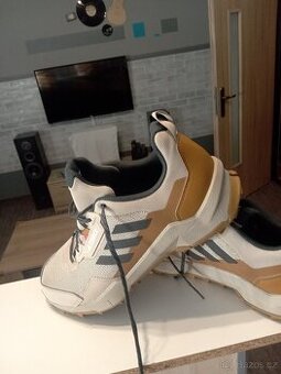 Adidas tereex vel 48 - 1