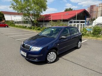 ŠKODA FABIA 1,2 40kw - 1.maj- rok 2007 - Bez Koroze - Výbava