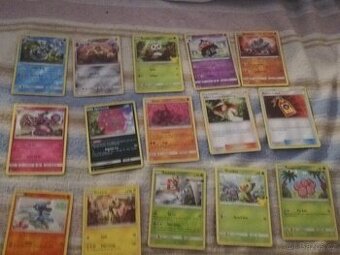 Prodám pokémon karty dle výběru
