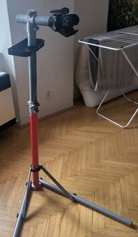 Montážní stojan na kolo