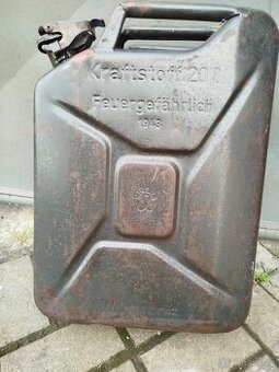 NĚMĚCKÝ KANYSTR - WEHRMACHT