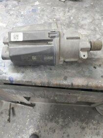 Servo motor řízení