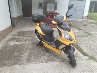 Skutr Rhon LH50QT