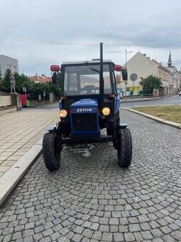 Traktor Zetor