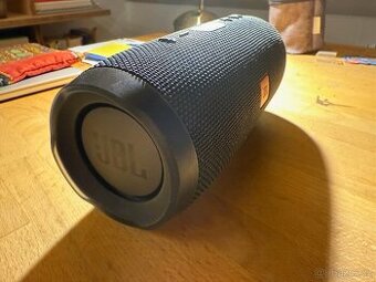 JBL Charge 3