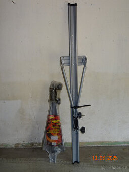 2x STŘEŠNÍ NOSIČ JÍZDNÍCH KOL, ZAMYKACÍ