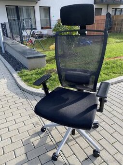 Kancelářská židle - LD Seating (PC 11 450,-)