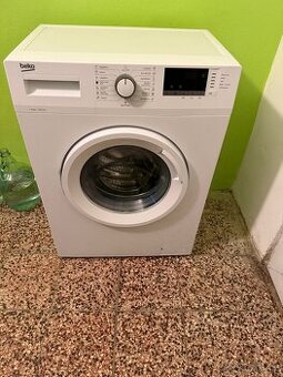 Automatická pračka Beko WRE 6512 BWW