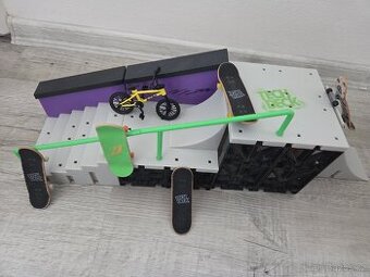 Rampa na prstové skateboardy