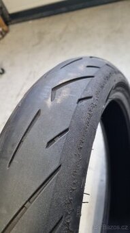Pneumatiky 120 70 17 Pirelli Corsa 2 a Bridgestone S21