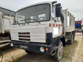 Nákladní automobil Tatra 815 - dávkovač sypkých příměsí