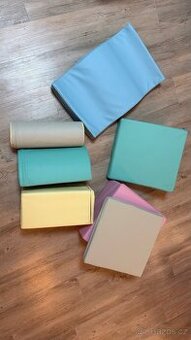 Pěnové dětské kostky na hraní a lezení