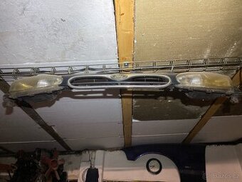 Maska a světla Ford Mondeo mk1
