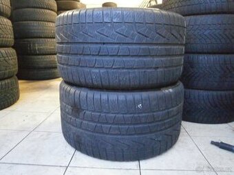 Pneu zimní, 2ks, rozměr 295/35/19, 100V, zn. PIRELLI