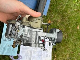 Karburátor Mustang 3.3l 6cyl 200cui