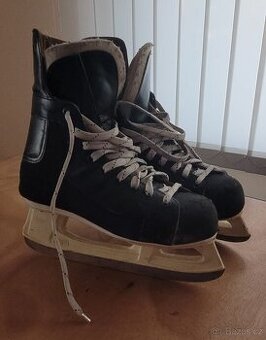 Zimní brusle velikost 38-39