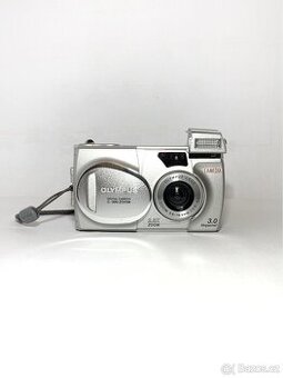 Olympus Camedia C-300 Zoom digitální fotoaparát