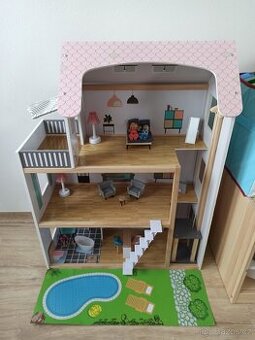 Domeček pro panenky