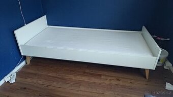 Dětská postel PINIO SWING 90x200