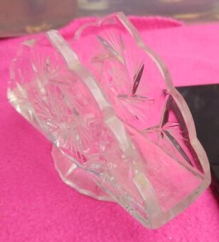 Stojánek na ubrousky – broušený olovnatý křišťál (Bohemia Cr