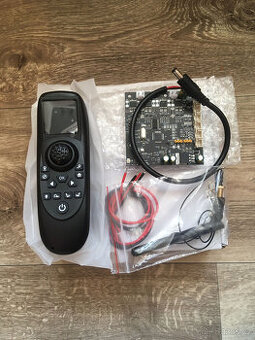 GPS jednoruční ovládání pro zakrmovací loďky