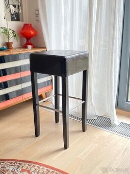 Kožená barová židle