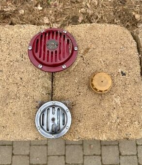 Jawa 50 parez, pionyr - klaksony a vicko