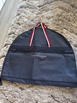Taška- kryt na oblek zn Tommy Hilfiger, nové