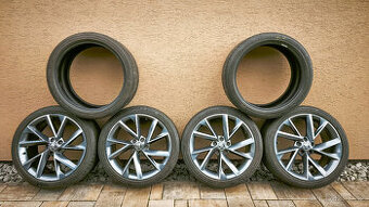 Sada alu kola Vega na Škoda Superb 3 letní pneu 235/40 R19