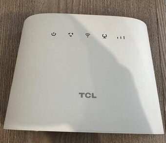Router TCL HH132