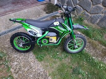 Dětská elektrická motorka