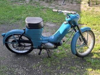 Jawa pařez 550