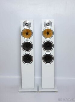 Bowers and Wilkins CM8