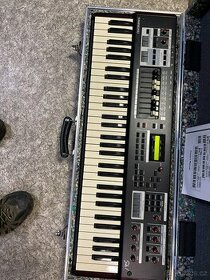 Hammond SK-1, XK-4 new model, Nord Stage 3 88 a Roland Ds88