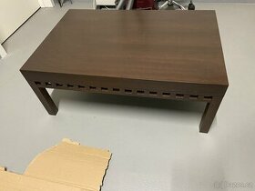 Dřevěný čajový stolek