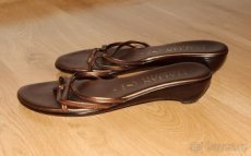 Sandálky Italian Shoemakers - měděné