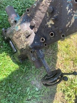 zetor víko hydrauliky 4011,4511,4611