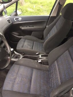Peugeot 307 - 1