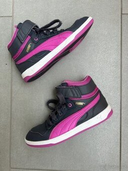 Dívčí tenisky zn. Puma vel. 32,5