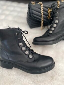Gothic boty kozene kotnikove martens styl cerne 39