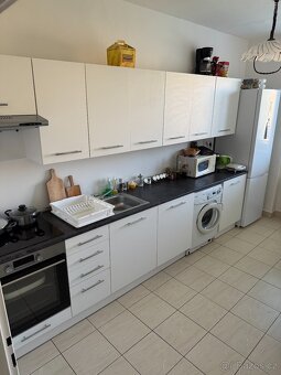 🏠 Nabízím místo na bytě – Ostrava Poruba (blízko VŠB)
