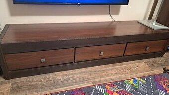 Tv stolek